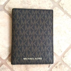 Michael Kors pocketbook